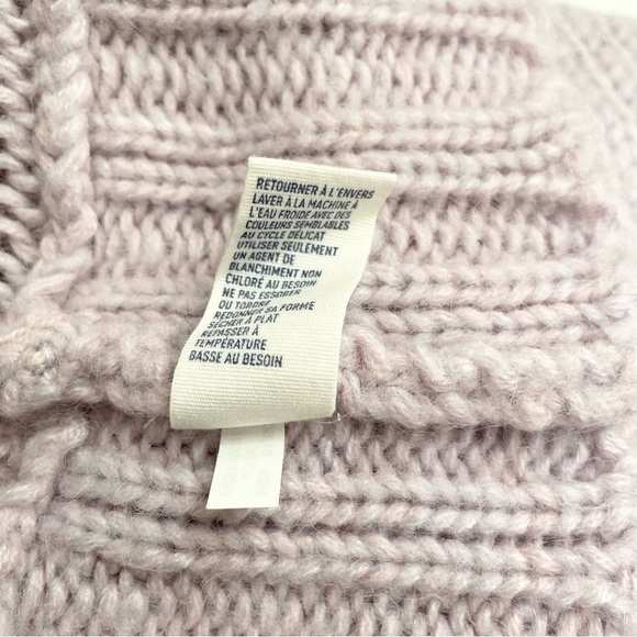 American Eagle Outfitters V Neck Sweater - Picture 10 of 10